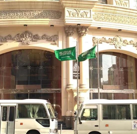 Land Premium Hotel