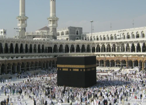 Common Umrah Booking Mistakes Pakistani Pilgrims Should Avoid